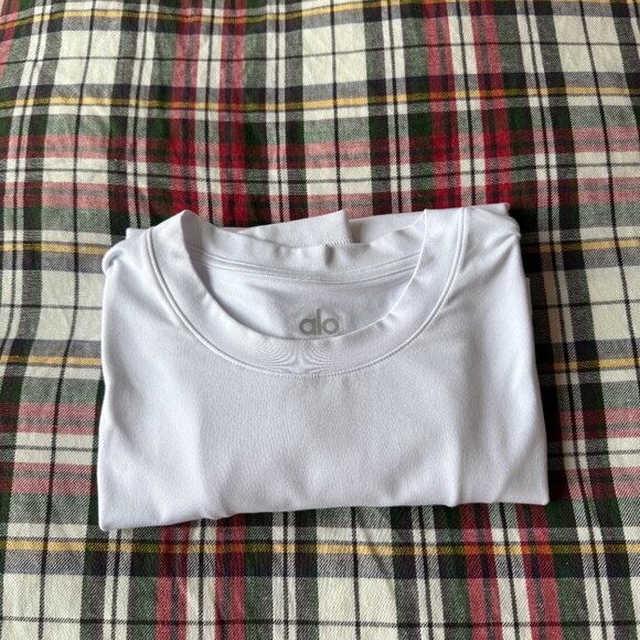 Alo Conquer Reform Crewneck Long Sleeve (White Size Small) - Picture 6 of 9